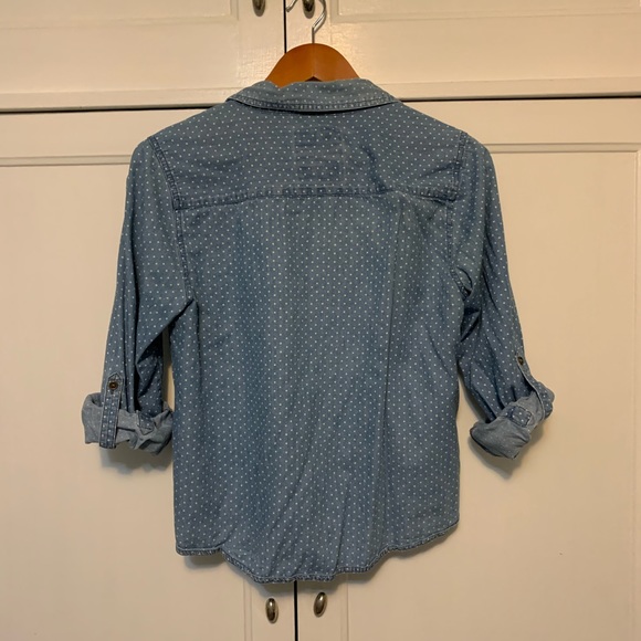 ⭐️ EUC polka dot chambray shirt - Picture 4 of 5